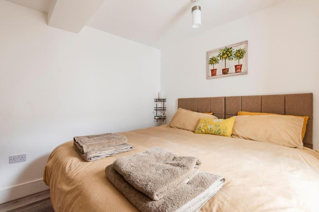 Appartamento Comfortable Flat Close To The Beach Hove Esterno foto